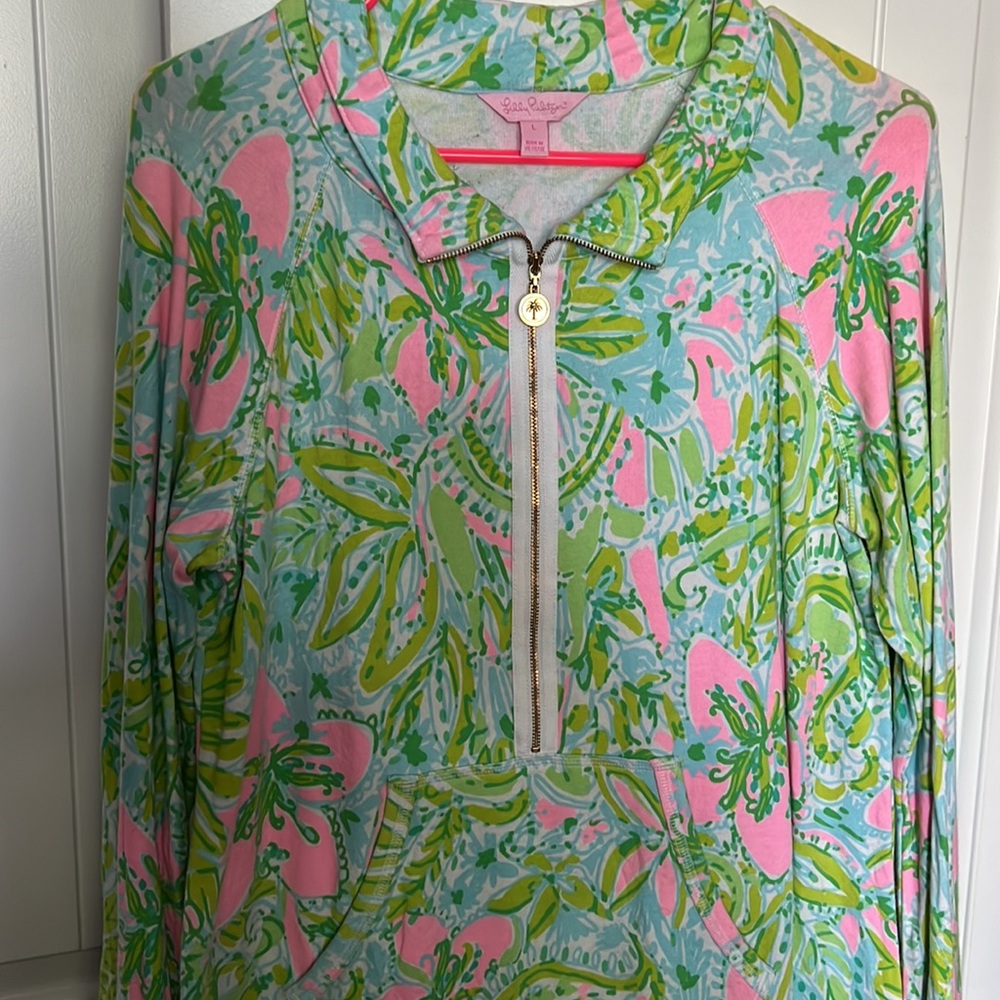 Lilly Pulitzer pullover - Picture 2 of 4
